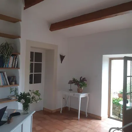Mas Des Magnarelles / Uzes / Cevennes بيت للعطل *