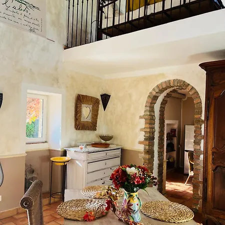 Mas Des Magnarelles / Uzes / Cevennes بيت للعطل