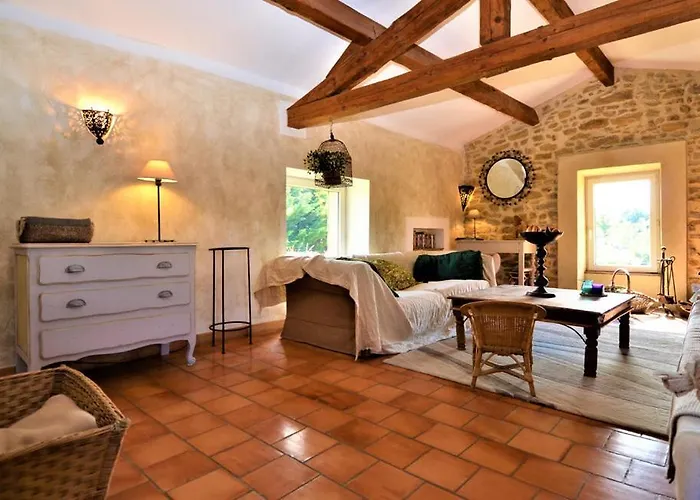 Mas Des Magnarelles / Uzes / Cevennes * Mejannes-les-Ales